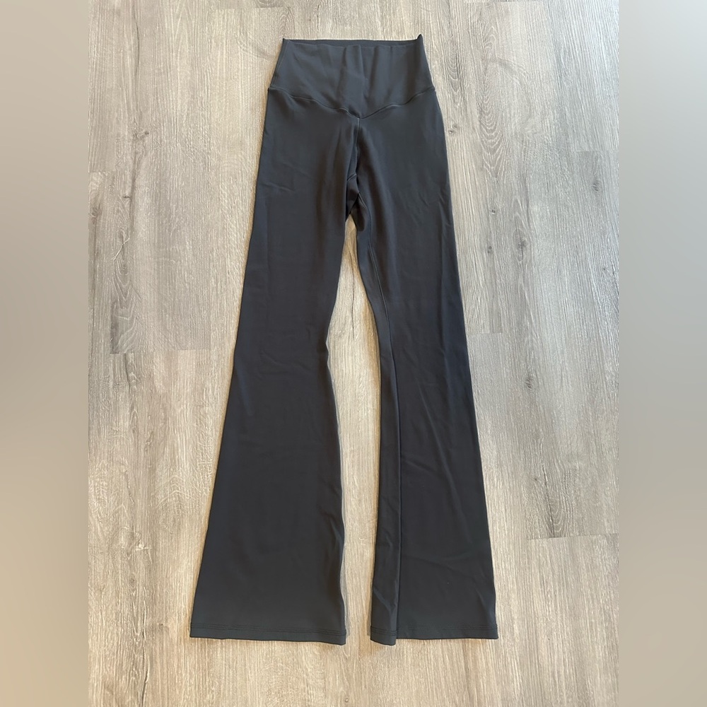 Aerie offline gray bootcut Leggings size small short